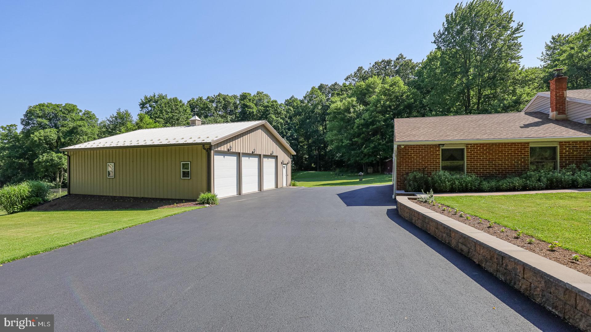 698 Ridge Road Lewisberry, PA 17339 - Photo 9 of 48