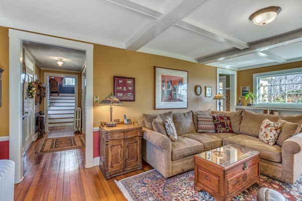 33 Wentworth Road Melrose, MA 02176 - Photo 7 of 30 Gallery Image 7