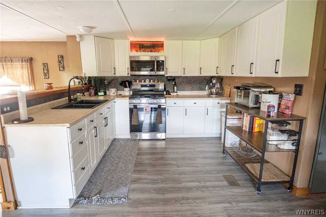 6335 Lemley Road Covington, NY 14591 - Photo 8 of 28 kitchen