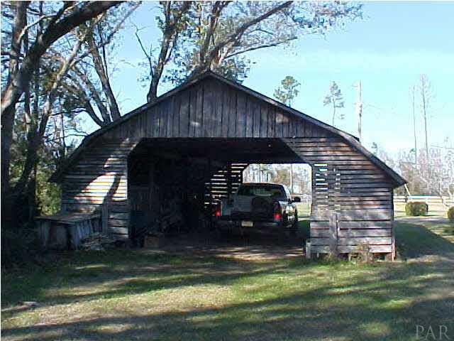6156 Enfinger Road Pace, FL 32571 - Photo 15 of 20 Old barn