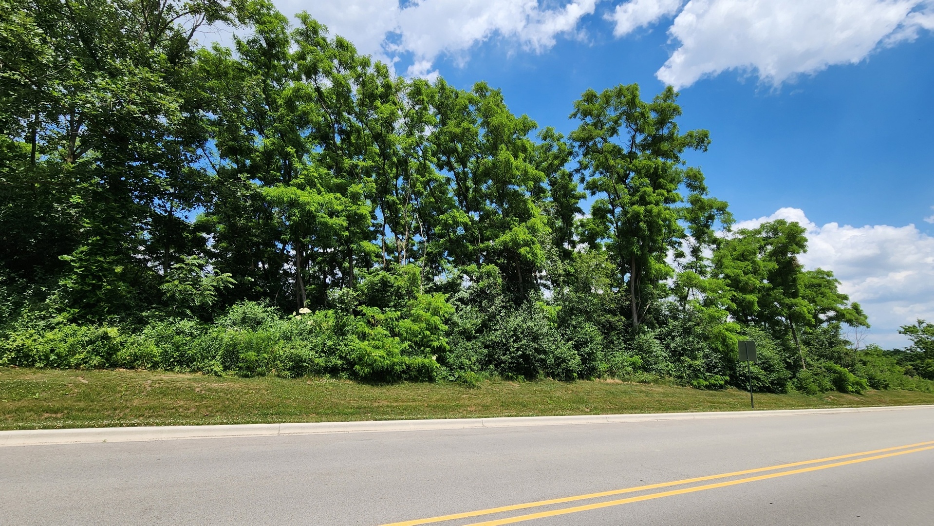 0 Crete Road Crete, IL 60417 - Photo 2 of 6 a view of a yard and a barn