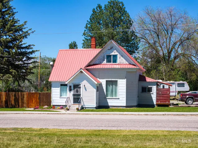 $282,000 | 79 East 2nd Street, Downey, ID 83234