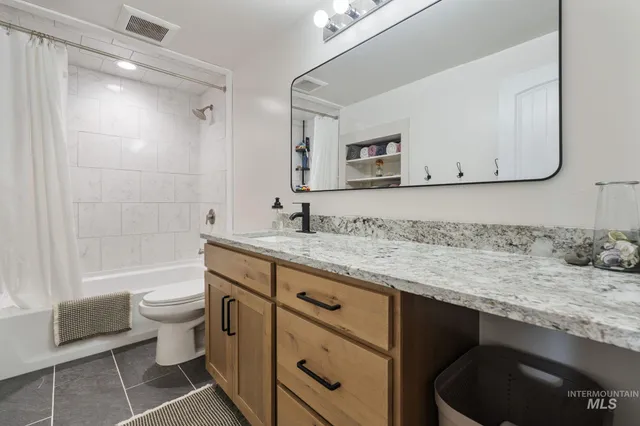 $282,000 | 79 East 2nd Street, Downey, ID 83234