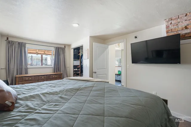 $282,000 | 79 East 2nd Street, Downey, ID 83234