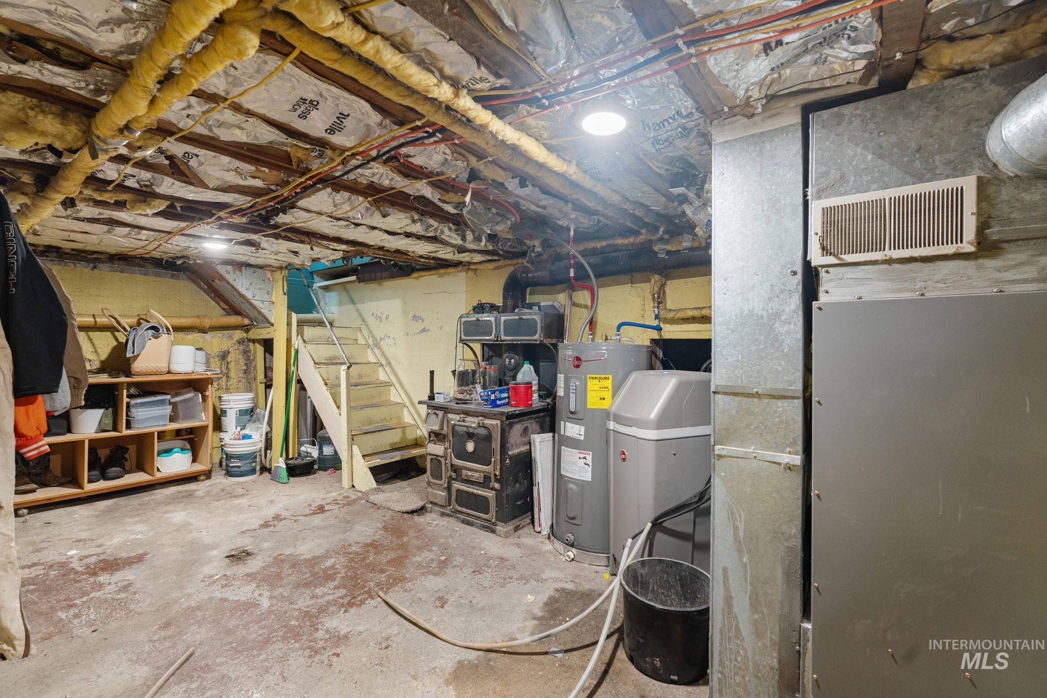 79 East 2nd Street Downey, ID 83234 - Photo 28 of 50