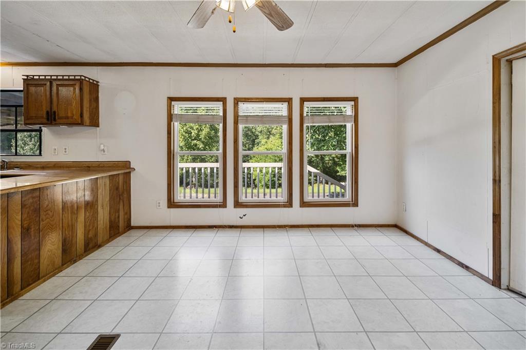 1165 Overby Road Walnut Cove, NC 27052 - Photo 28 of 42 Dining