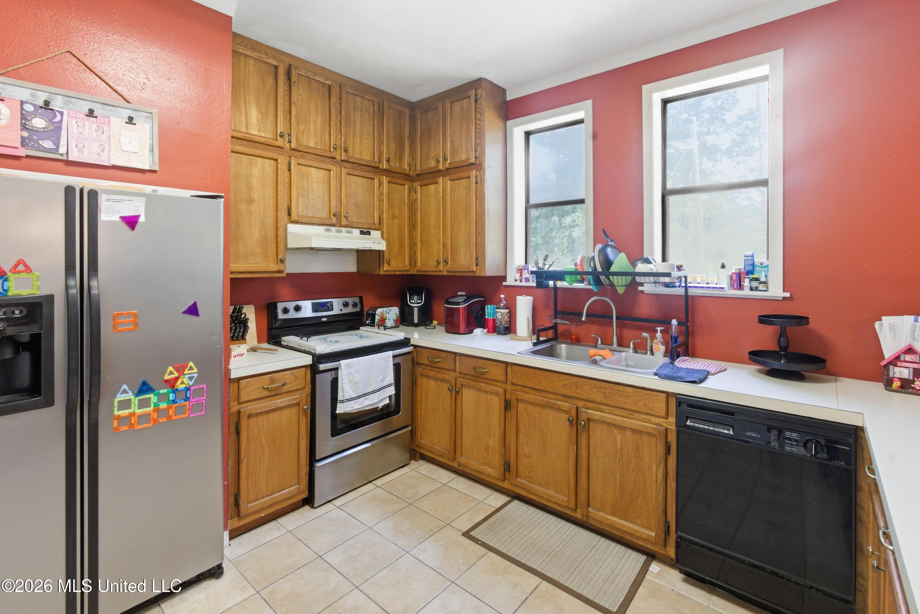 1152 Robb Street, Unit E Summit, MS 39666 - Photo 9 of 42 10_903a2690