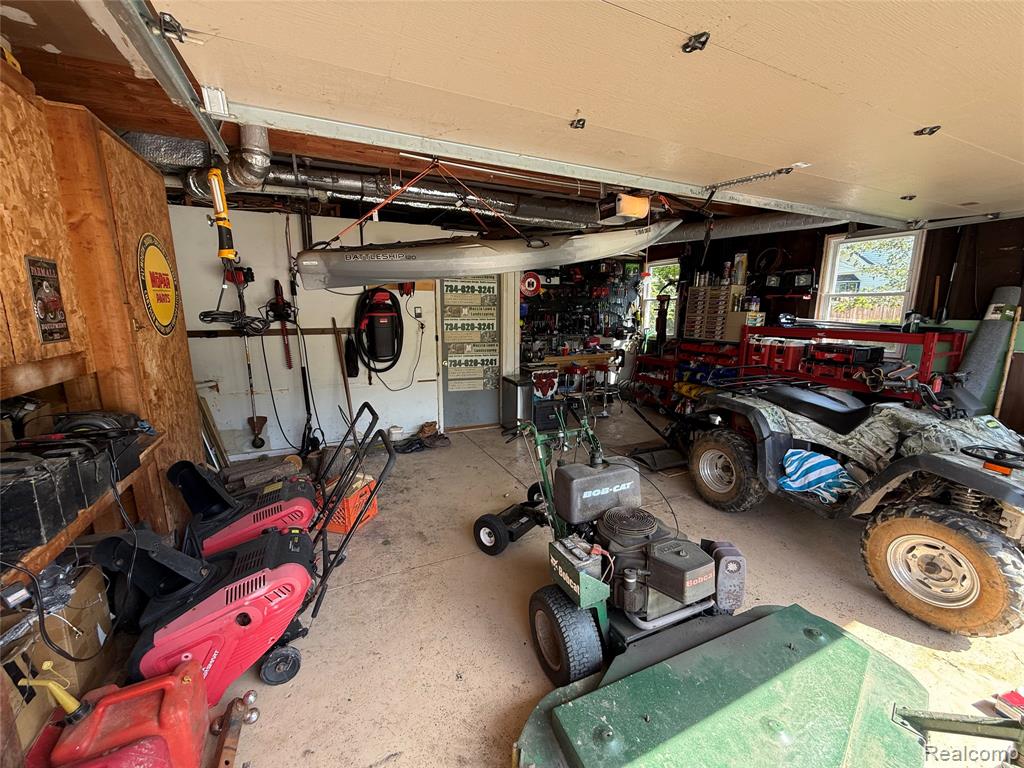 8346 Rucker Road Grosse Ile, MI 48138 - Photo 4 of 25