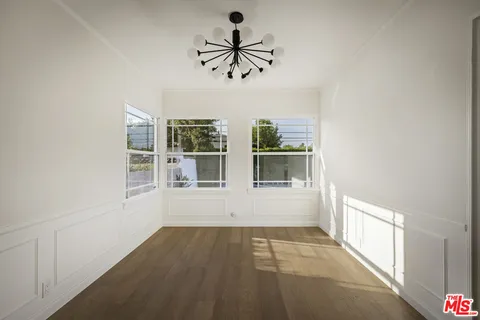 $6,950 | 12153 Maxwellton Road, Studio City, CA 91604