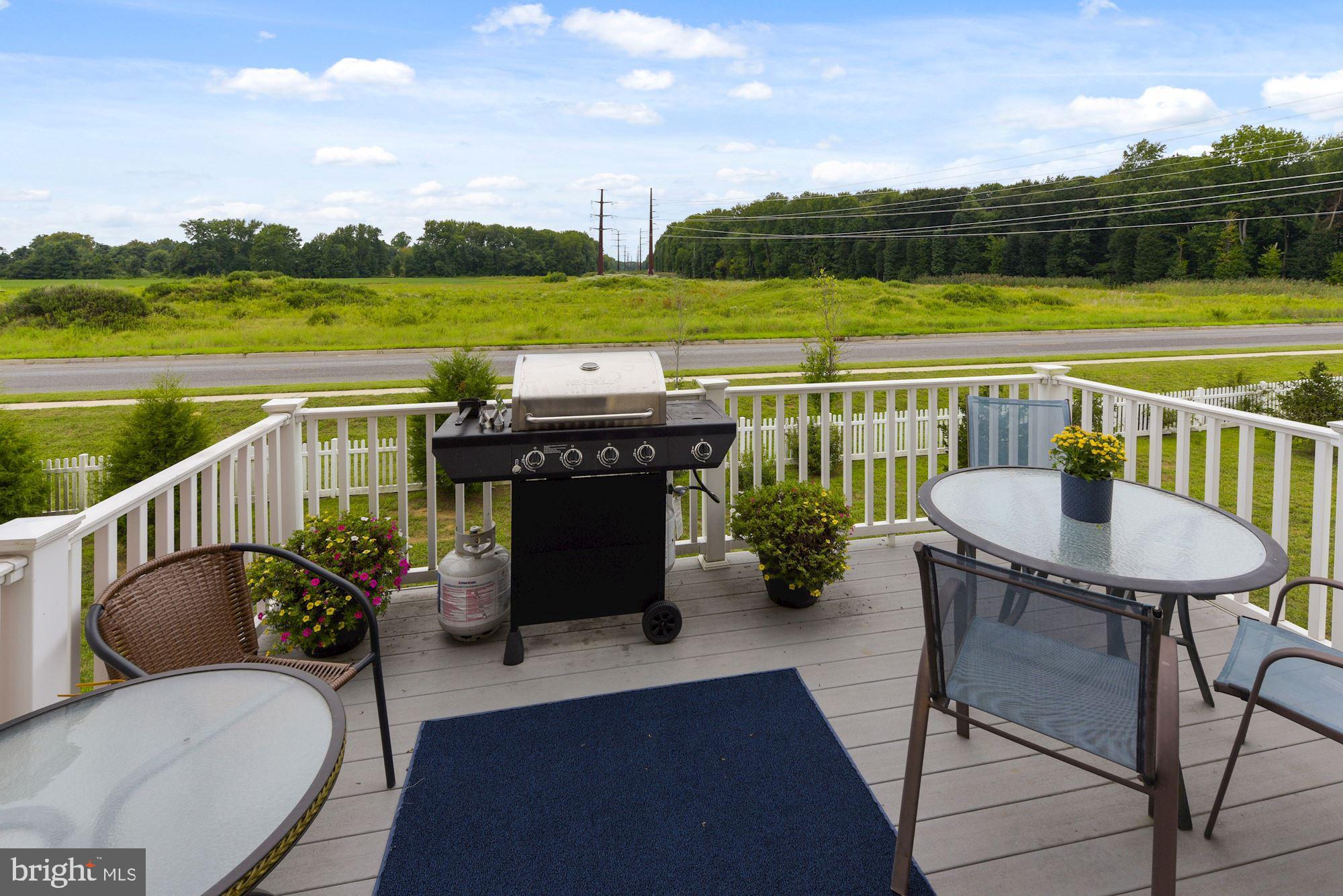286 Iannelli Road Clarksboro, NJ 08020 - Photo 15 of 31 Deck off Kitchen! Maintenance Free!