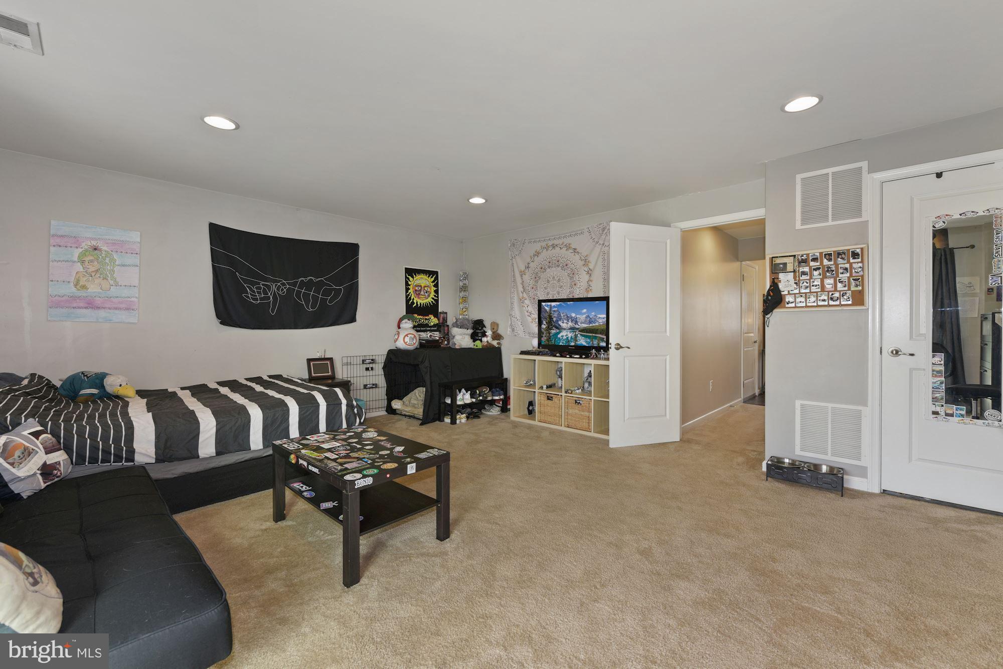 286 Iannelli Road Clarksboro, NJ 08020 - Photo 18 of 31 First Floor Living Area