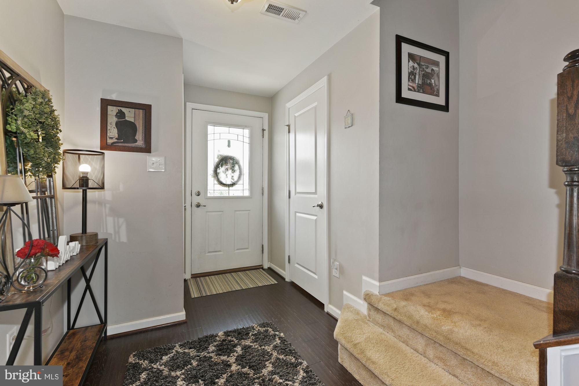 286 Iannelli Road Clarksboro, NJ 08020 - Photo 4 of 31 First Floor Entrance