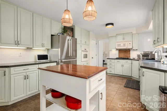 $560,000 | 1080 Peachtree Lane, Fort Mill, SC 29715