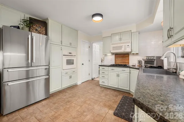 $560,000 | 1080 Peachtree Lane, Fort Mill, SC 29715