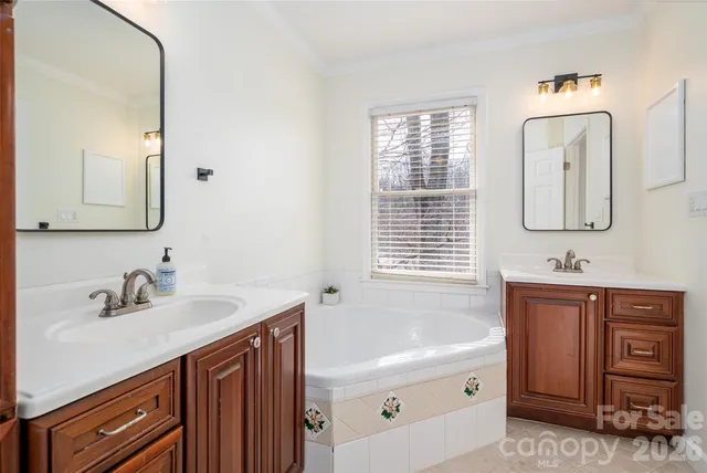 $560,000 | 1080 Peachtree Lane, Fort Mill, SC 29715