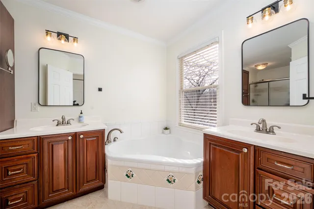 $560,000 | 1080 Peachtree Lane, Fort Mill, SC 29715