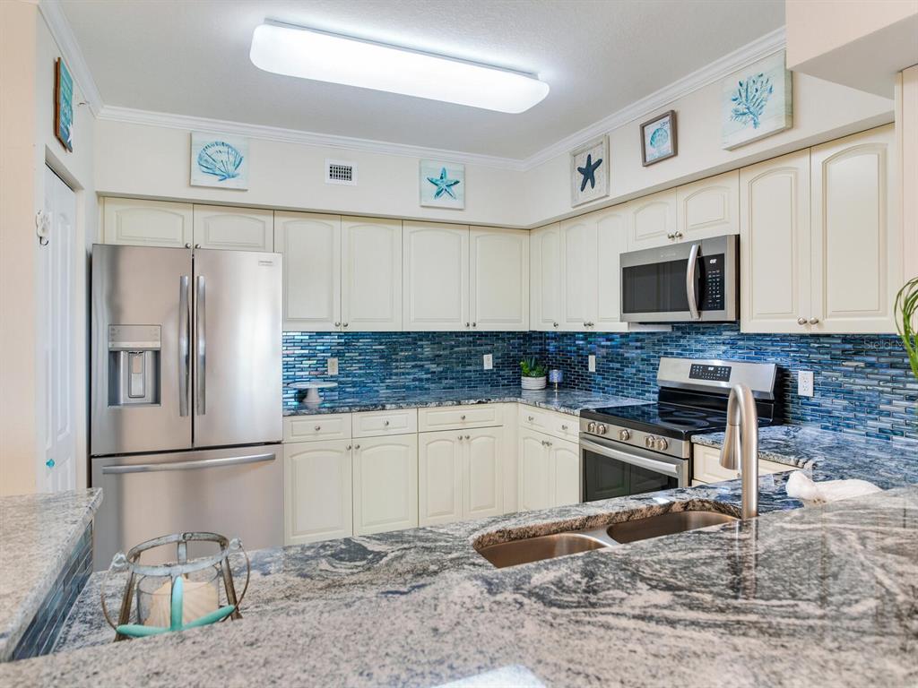 4516 Seagull Drive, Unit 520 New Port Richey, FL 34652 - Photo 8 of 71