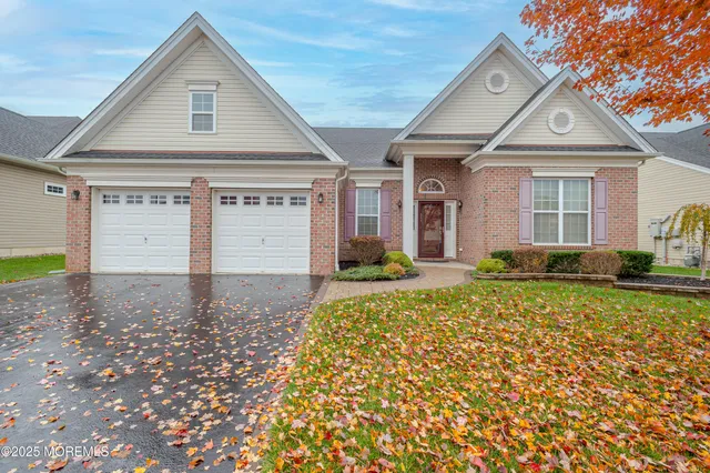 $825,000 | 19 Masters Drive, Monroe Township, NJ 08831