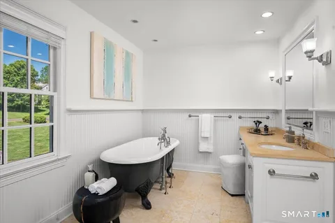 $3,400,000 | 27 Woody Lane, Westport, CT 06880