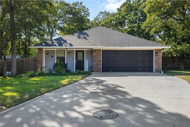 $274,600 | 3000 Manorwood Drive, Bryan, TX 77801