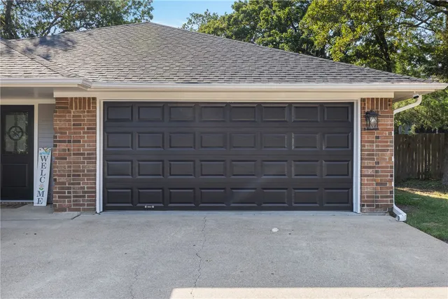 $274,600 | 3000 Manorwood Drive, Bryan, TX 77801