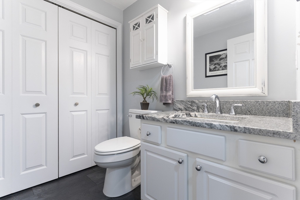 11 Cold Spring Drive, Unit B Sutton, MA 01590 - Photo 11 of 28