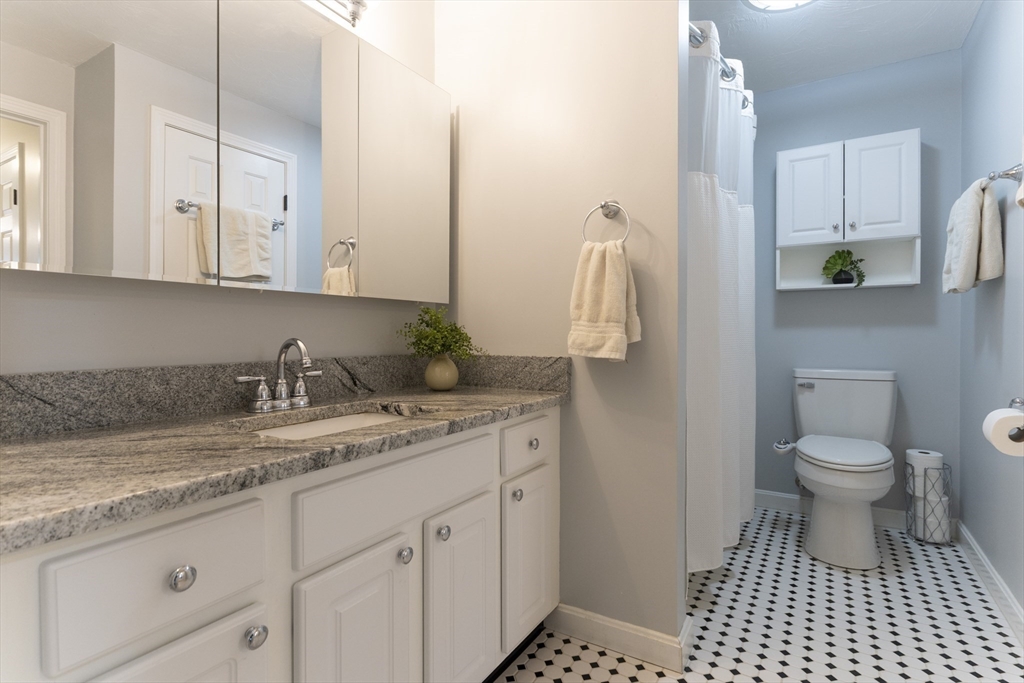 11 Cold Spring Drive, Unit B Sutton, MA 01590 - Photo 19 of 28