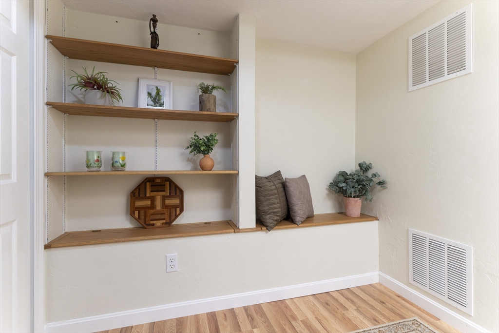 11 Cold Spring Drive, Unit B Sutton, MA 01590 - Photo 22 of 28