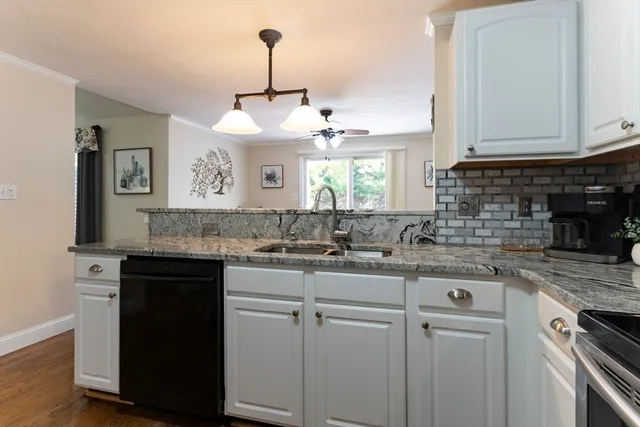 $499,900 | 11 Cold Spring Drive, Unit B, Sutton, MA 01590