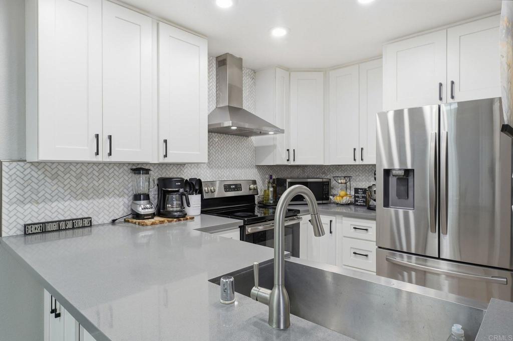 141 Belfast Escondido, CA 92027 - Photo 5 of 31