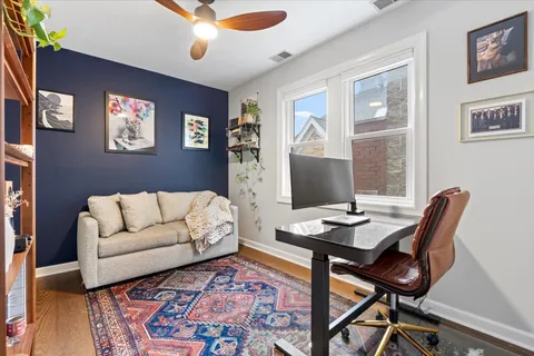 $599,000 | 3051 North Clifton Avenue, Unit 3, Chicago, IL 60657