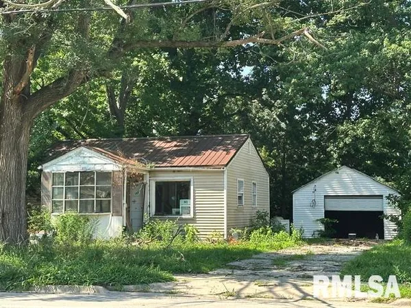 $39,000 | 1621 North Grand Avenue West, Springfield, IL 62702