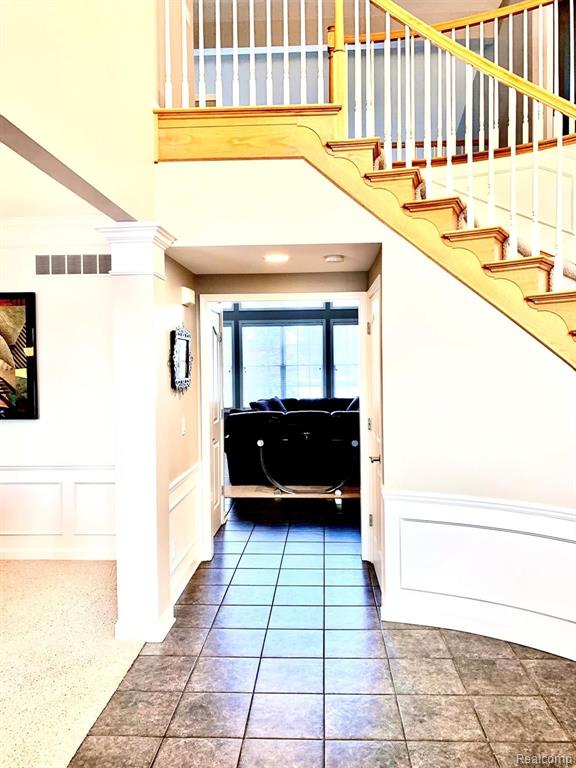 2428 Andover Boulevard Rochester, MI 48306 - Photo 12 of 64