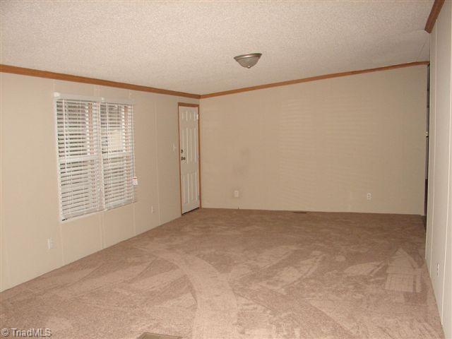 101 Jess Ferree Road Randleman, NC 27317 - Photo 9 of 16 Living Room.