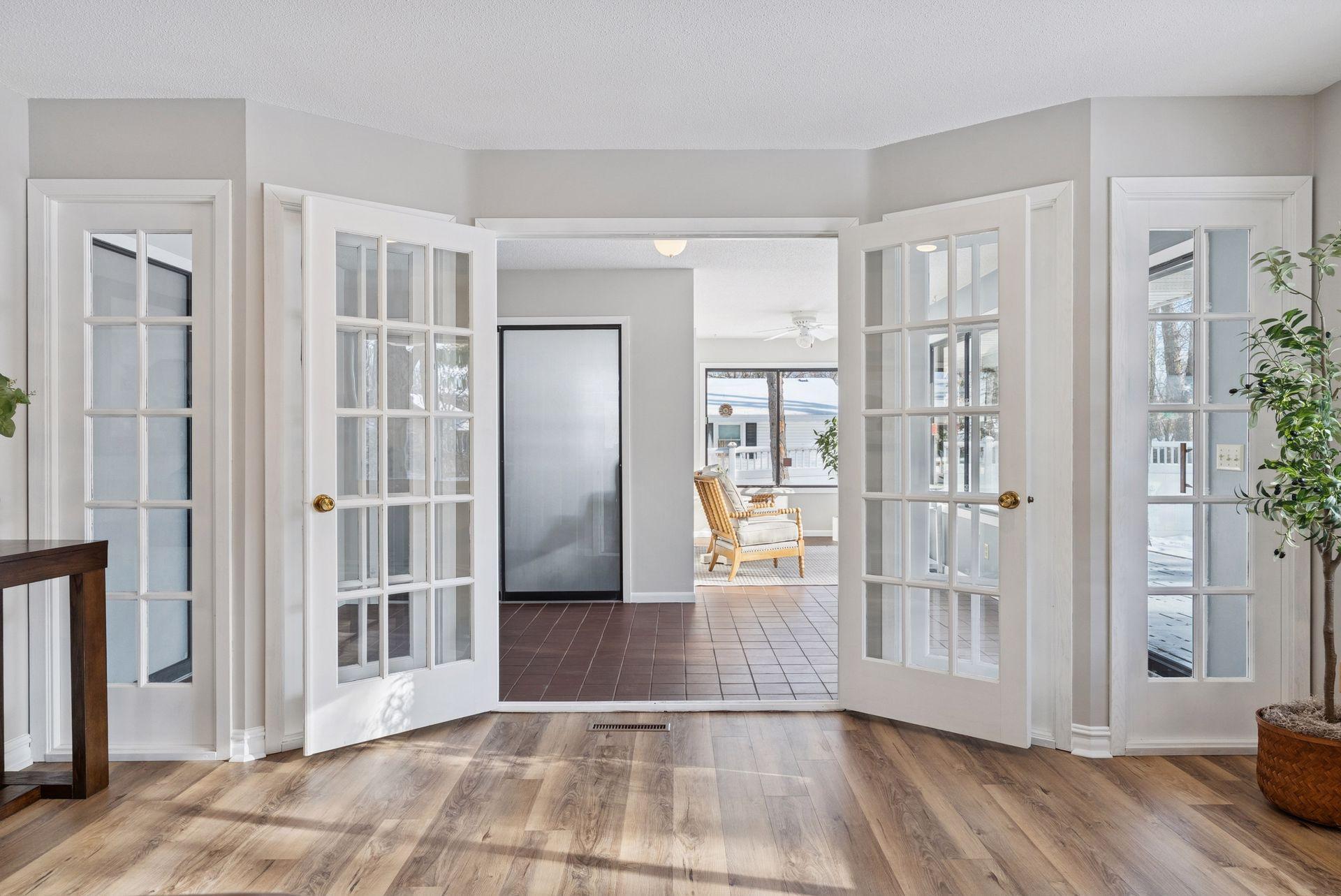 1887 3rd Street Northwest New Brighton, MN 55112 - Photo 12 of 58