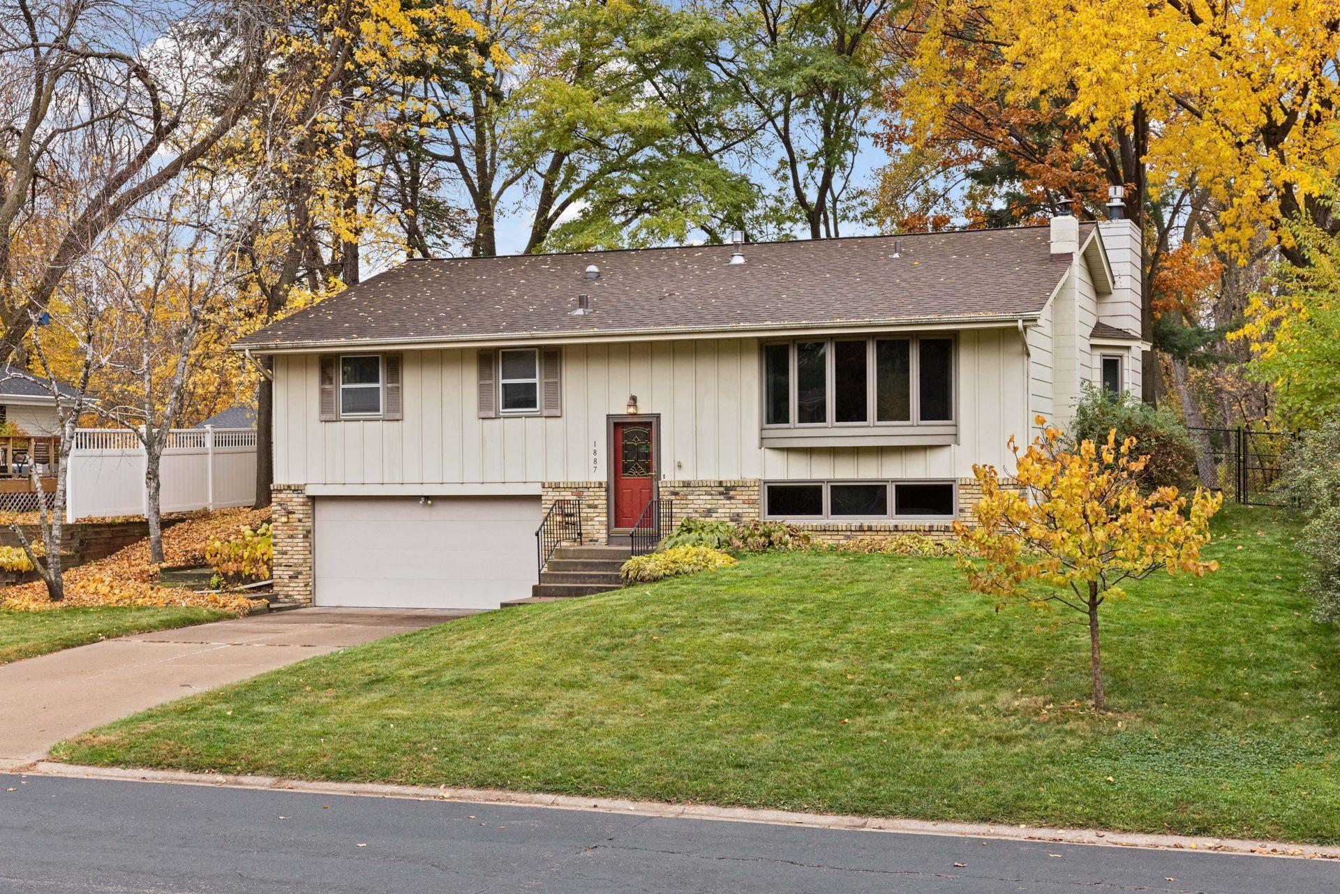 1887 3rd Street Northwest New Brighton, MN 55112 - Photo 3 of 58
