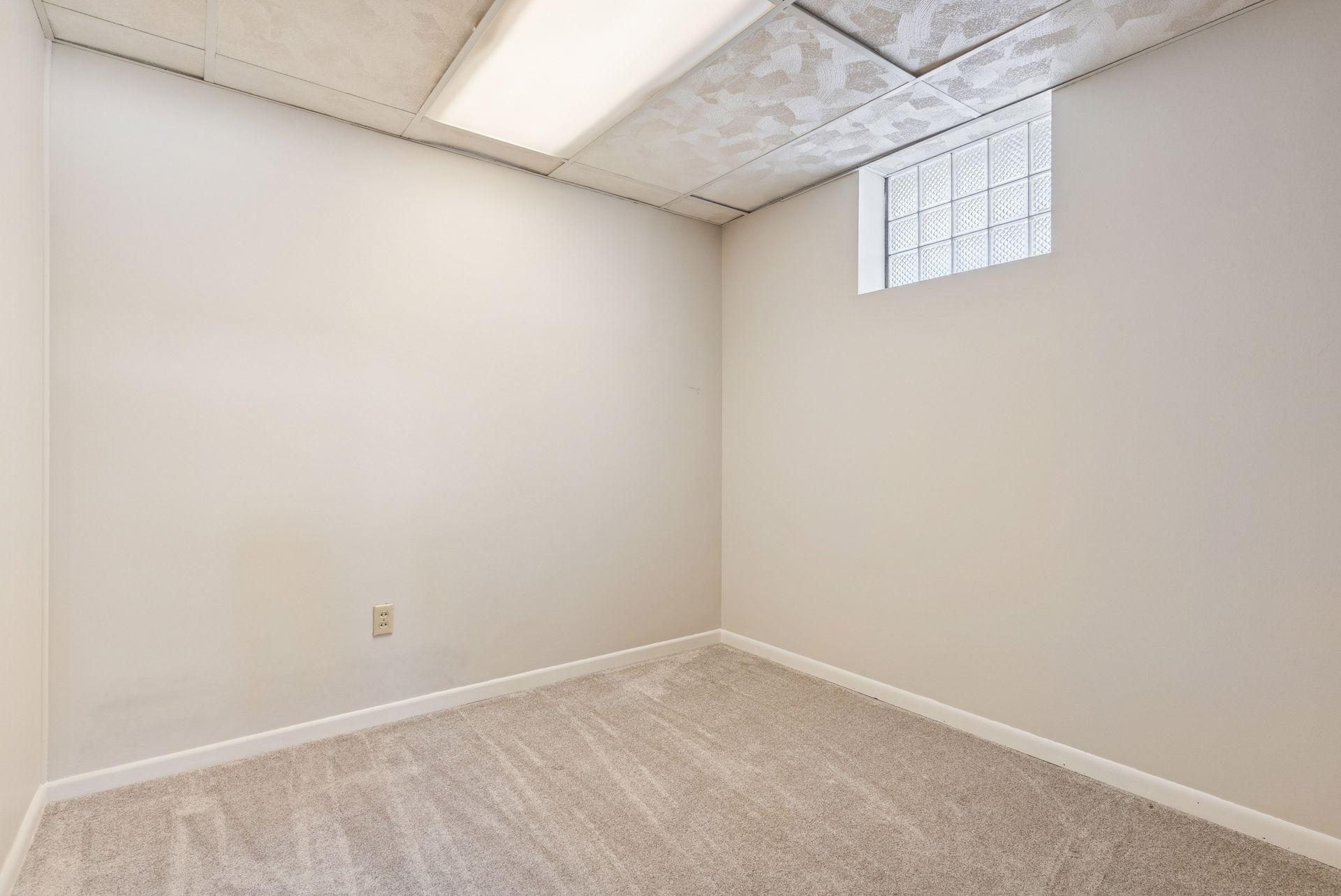 1887 3rd Street Northwest New Brighton, MN 55112 - Photo 37 of 58