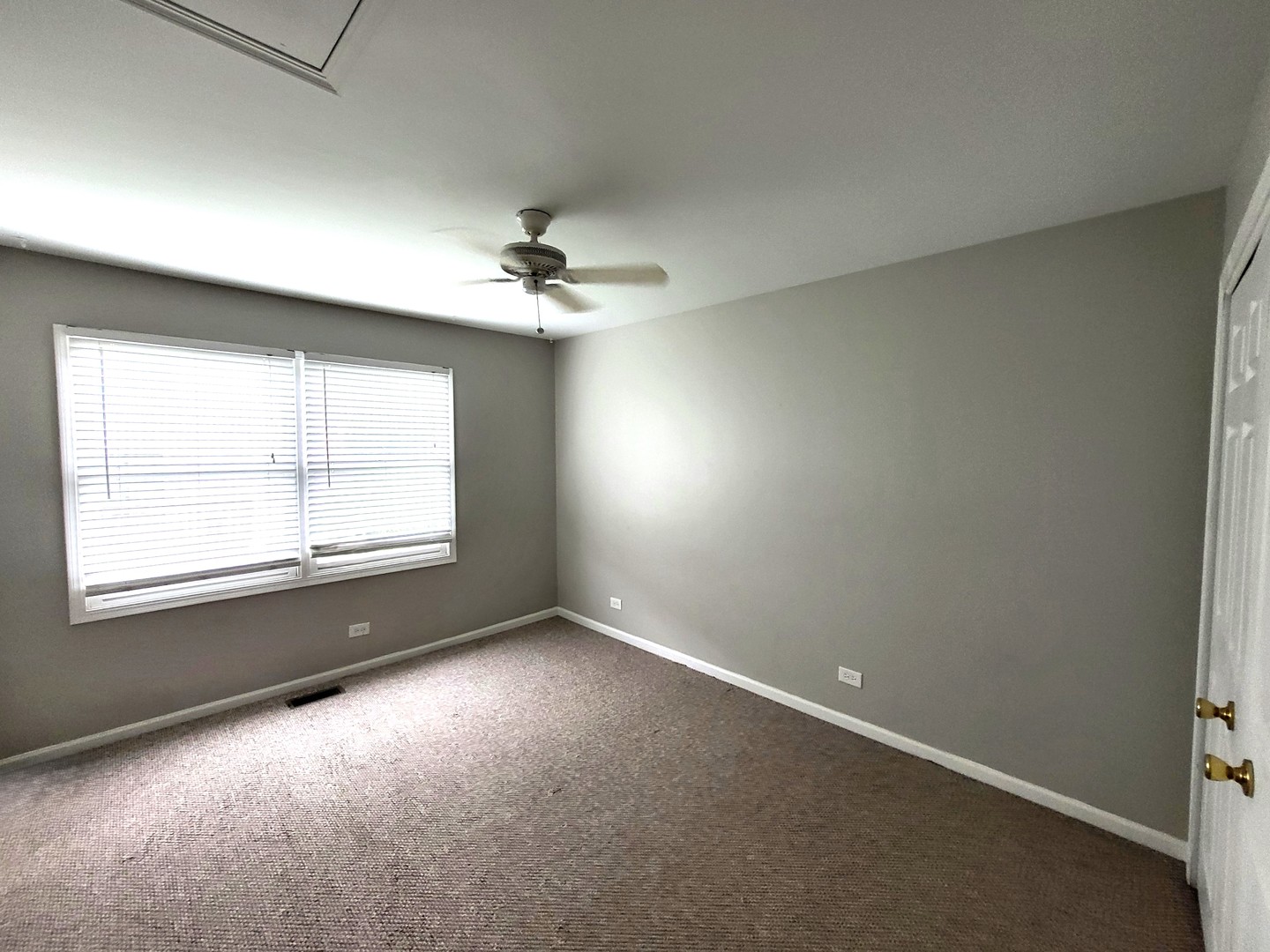 250 Spring Point Drive Carpentersville, IL 60110 - Photo 20 of 26