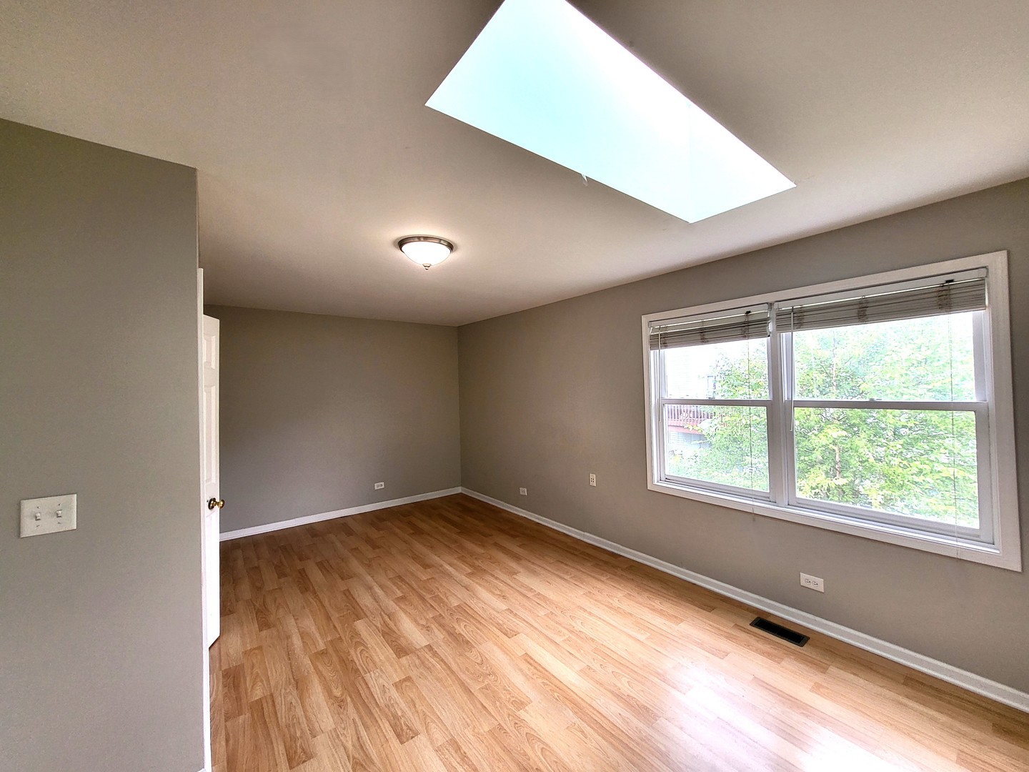 250 Spring Point Drive Carpentersville, IL 60110 - Photo 21 of 26