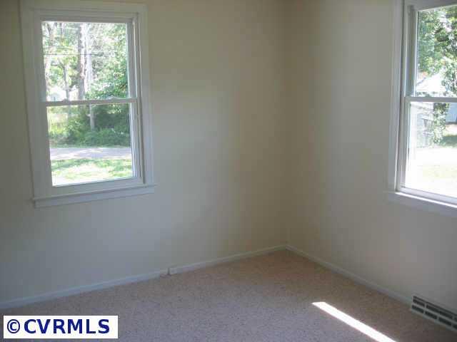 3101 Collins Road Richmond, VA 23223 - Photo 4 of 7 Gallery Image 4