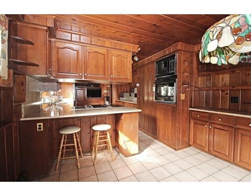 15 Fox Road Wakefield, MA 01880 - Photo 14 of 30 Gallery Image 14