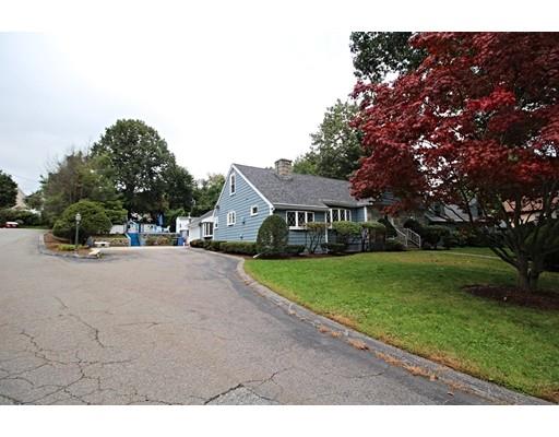 15 Fox Road Wakefield, MA 01880 - Photo 3 of 30 Gallery Image 3