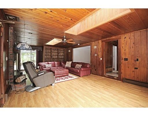 15 Fox Road Wakefield, MA 01880 - Photo 5 of 30 Gallery Image 5