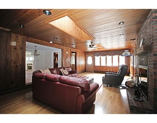 15 Fox Road Wakefield, MA 01880 - Photo 6 of 30 Gallery Image 6
