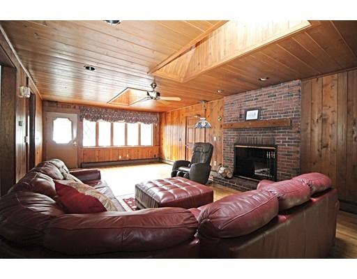 15 Fox Road Wakefield, MA 01880 - Photo 7 of 30 Gallery Image 7