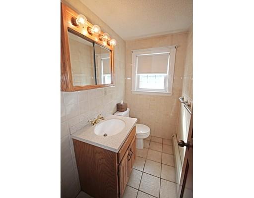 15 Fox Road Wakefield, MA 01880 - Photo 8 of 30 Gallery Image 8
