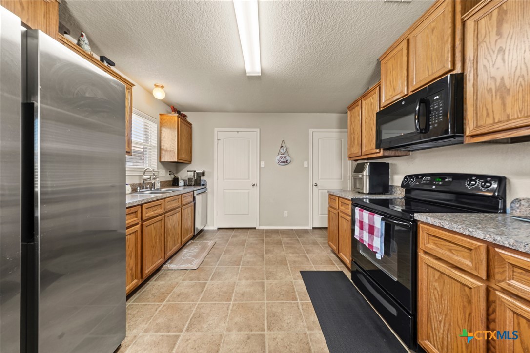 211 McCullough Loop Temple, TX 76502 - Photo 7 of 18