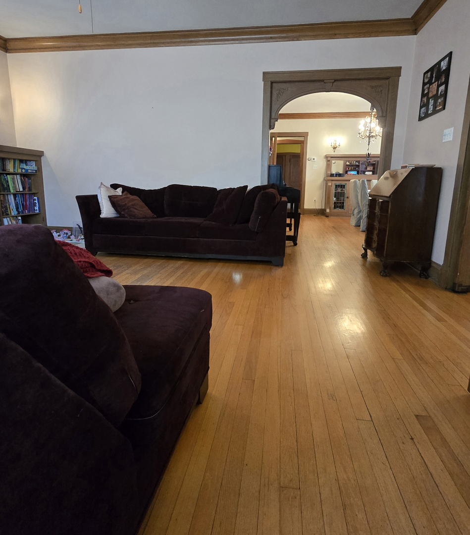 3032 Wisconsin Avenue Berwyn, IL 60402 - Photo 5 of 24