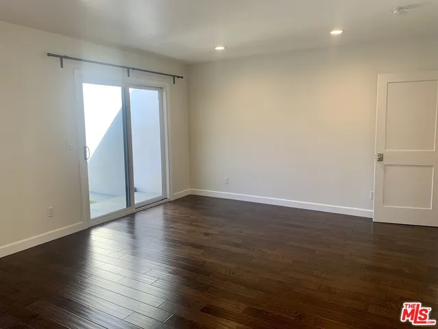 $3,500 | 1913 North Commonwealth Avenue, Los Angeles, CA 90027