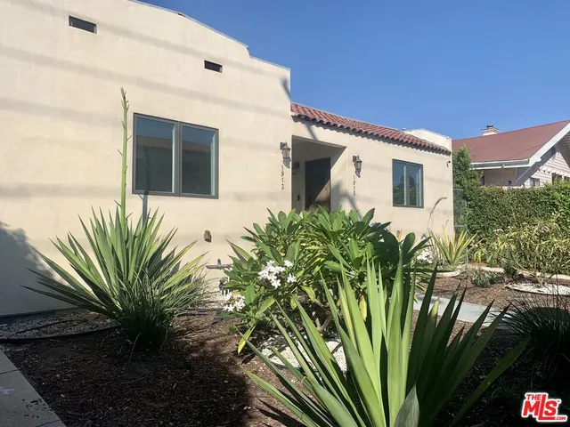 $3,500 | 1913 North Commonwealth Avenue, Los Angeles, CA 90027